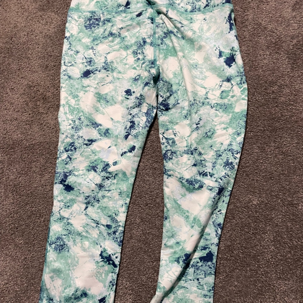 Zero capri leggings in blue/green swirl - Picture 2 of 4